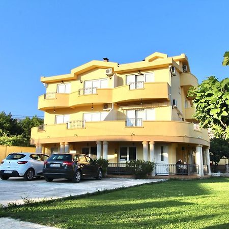 באר Apartments Cejovic מראה חיצוני תמונה