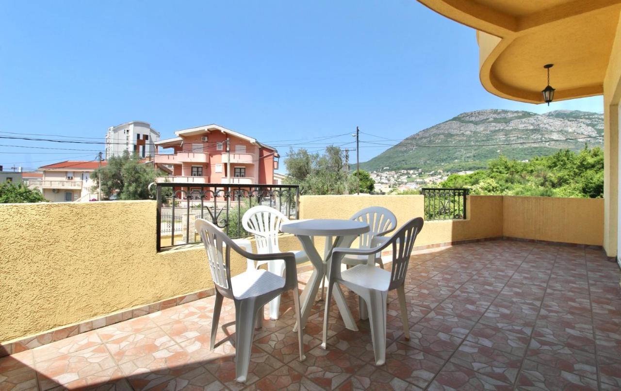 באר Apartments Cejovic מראה חיצוני תמונה