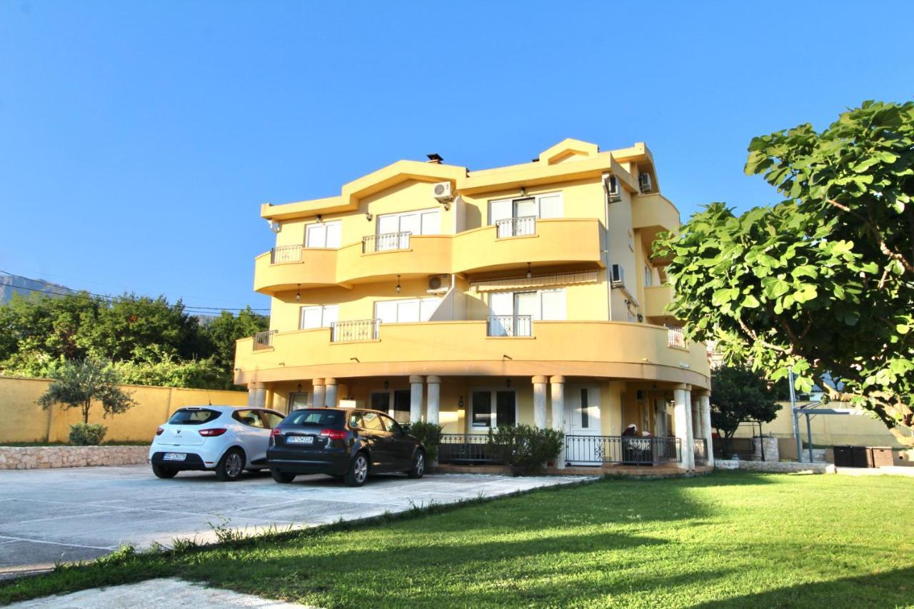 באר Apartments Cejovic מראה חיצוני תמונה