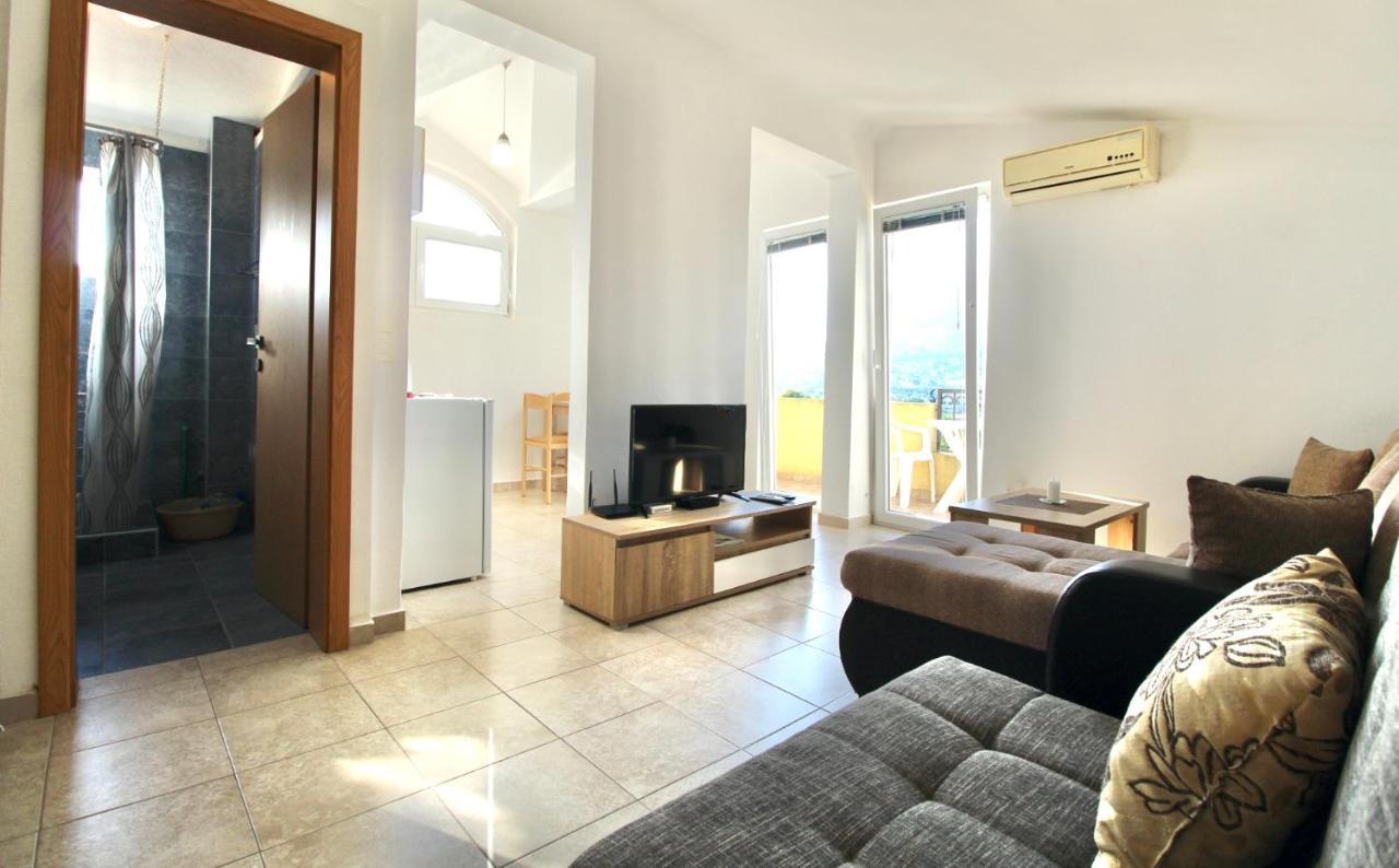 באר Apartments Cejovic מראה חיצוני תמונה