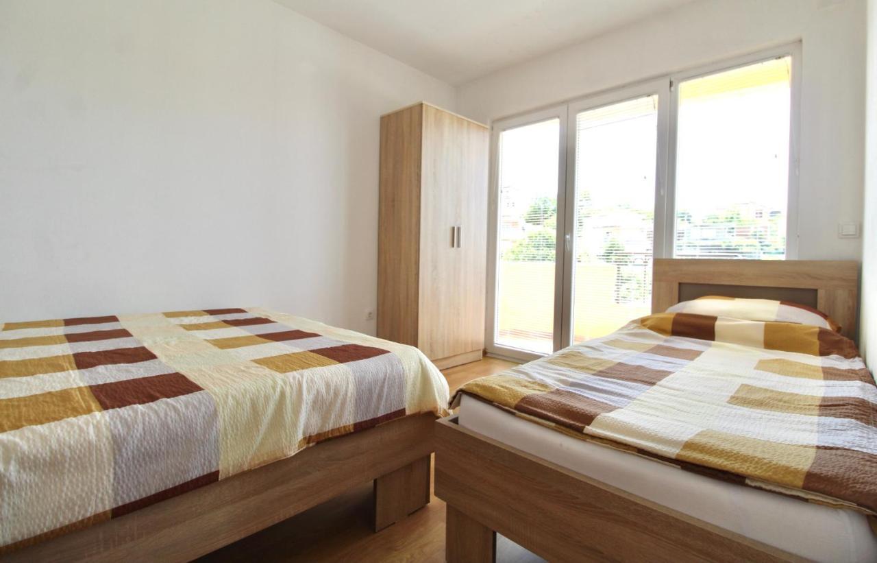 באר Apartments Cejovic מראה חיצוני תמונה