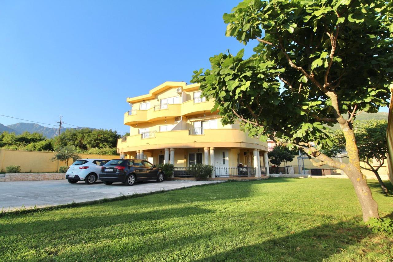 באר Apartments Cejovic מראה חיצוני תמונה